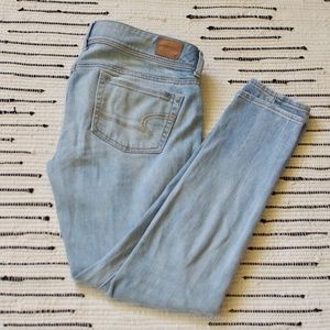 AE Light Wash Skinny Jeans